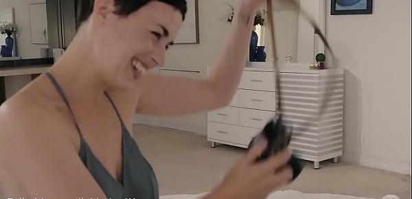  Short haired spinner Olive Glass rides a big dick